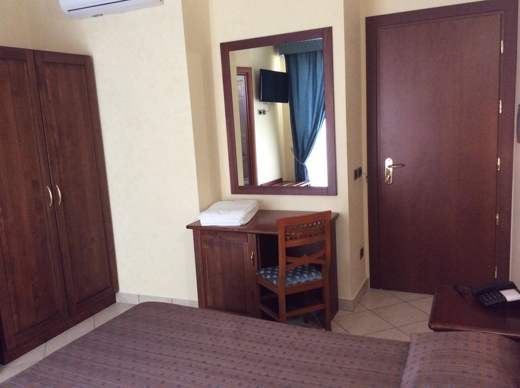 Cridda Hotel & Restaurant Джиццерия Номер фото