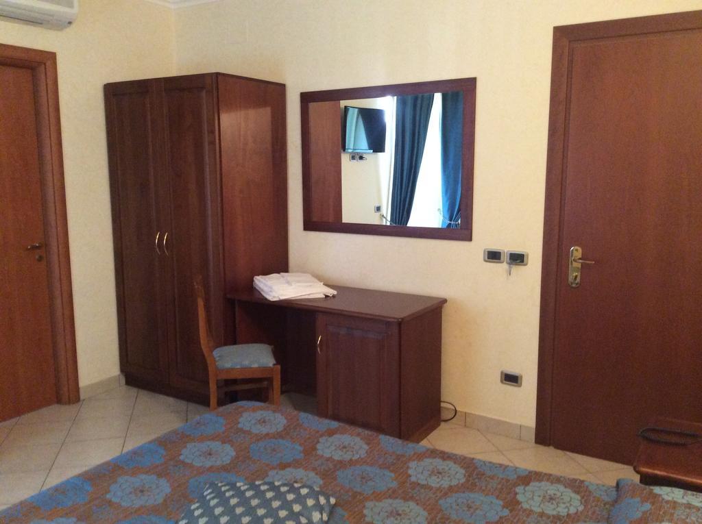 Cridda Hotel & Restaurant Джиццерия Номер фото